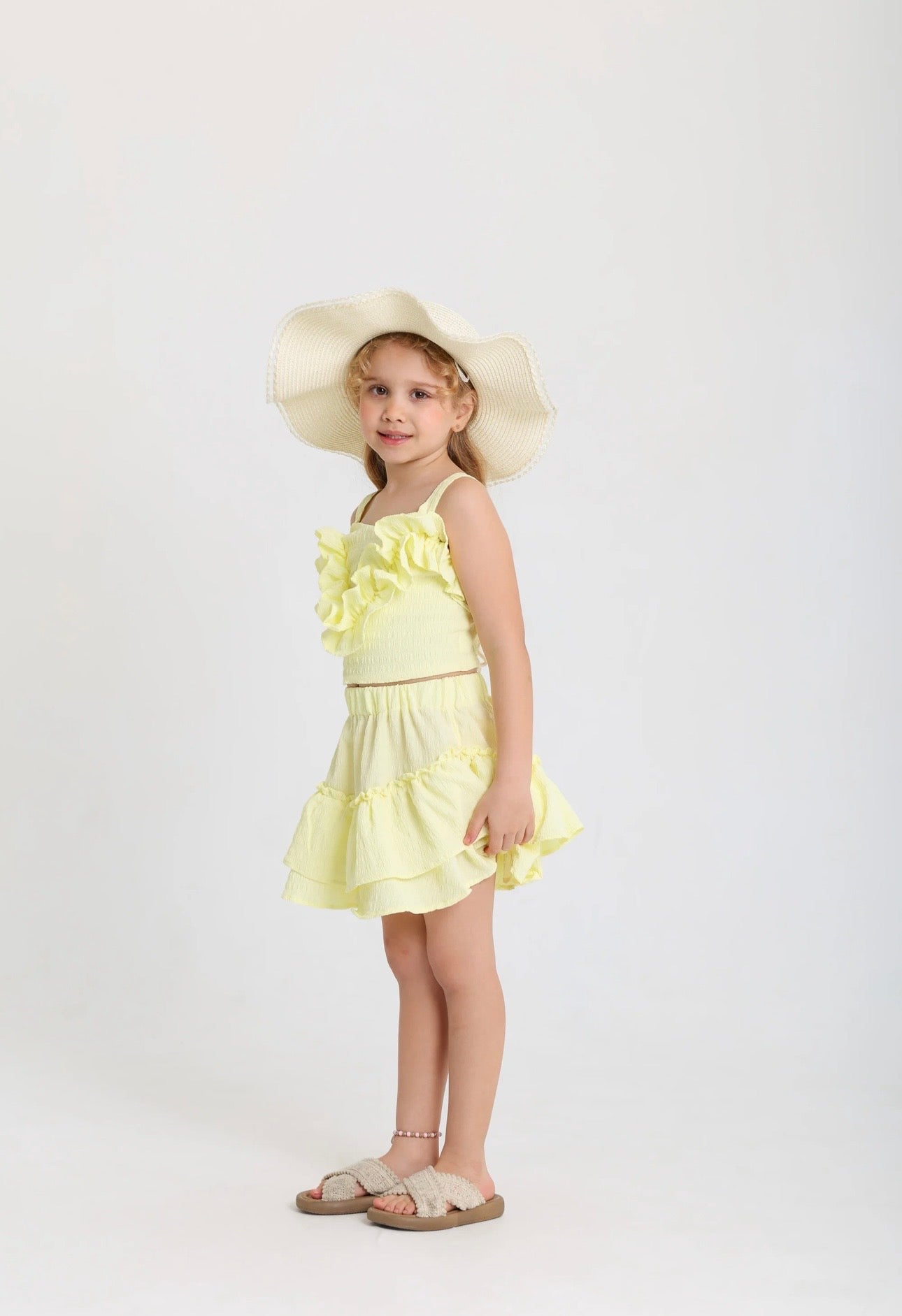 Vibrant yellow set